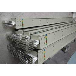 紧凑型母线的连接单