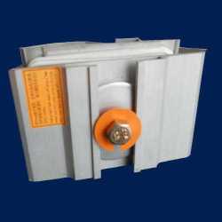 Single bolt connector with 