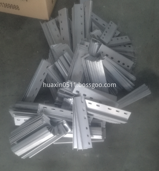 Cable tray system spraying 